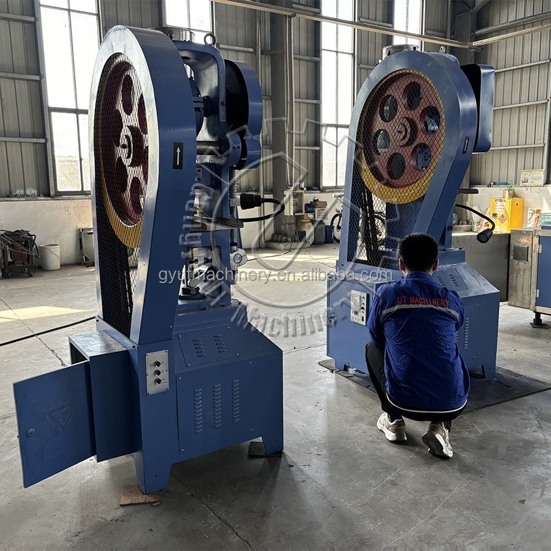 Η δημοφιλής Ρωσική Μηχανή Τύπου Αυτοκινήτου για την κατασκευή βομβών μπάνιου