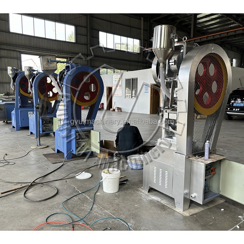 Η δημοφιλής Ρωσική Μηχανή Τύπου Αυτοκινήτου για την κατασκευή βομβών μπάνιου