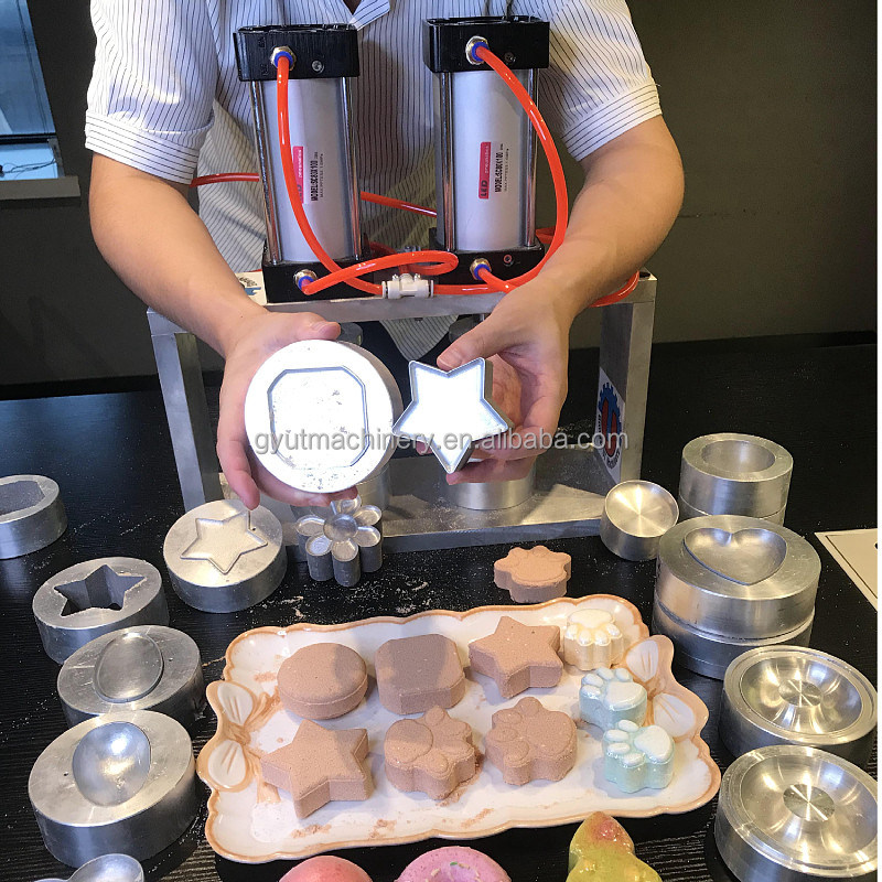 Εύκολο στη λειτουργία μπάνιο βόμβα αλατιού μπάλα χειροκίνητο πρέσσο για μικρό συρρικνωθεί τυλίξτε αέριο μηχανή