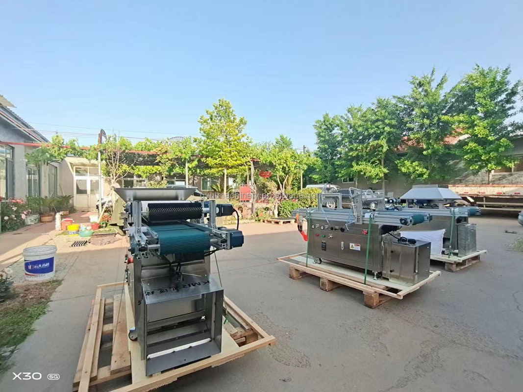 Κλειστές λέξεις Σπόρος Σπόρος Λαχανικά 550 KG Μηχανή μικροπράσινης σποράς για αγροτικές εργασίες