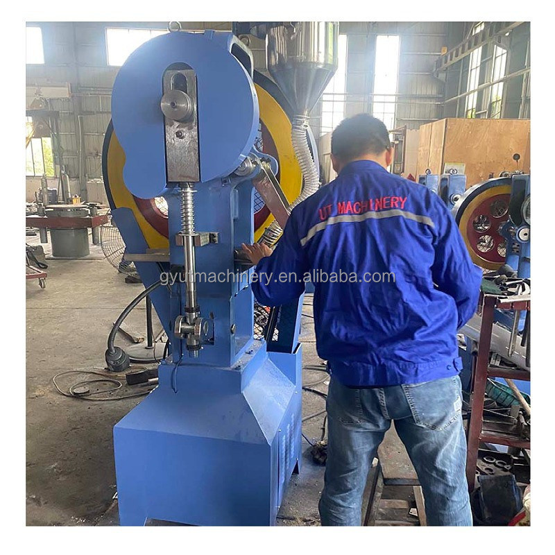 Μηχανή συντριβής σκόνης πλήρως αυτόματη μηχανή κατασκευής σφαιριδίων για εργοστάσια παραγωγής σαπουνιού