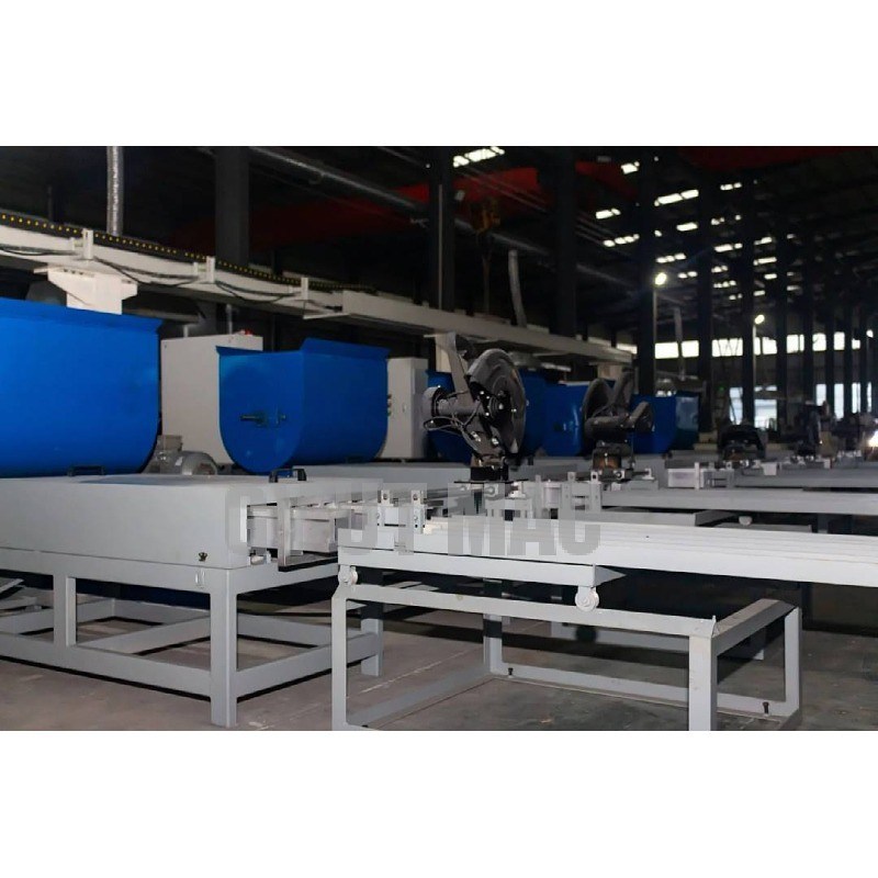 Συμπιεστήρας πριονιστικής σκόνης για τον έλεγχο τύπου θερμής κατεργασίας και μηχανή στύσης με κροταφία CNC