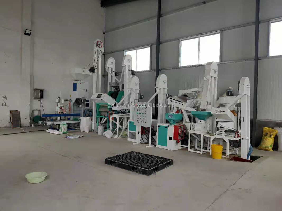 1 Τόνος ανά ώρα Μηχανή Σίτου 1150kg Emery Roller Rice Millet Whitener για το σπίτι