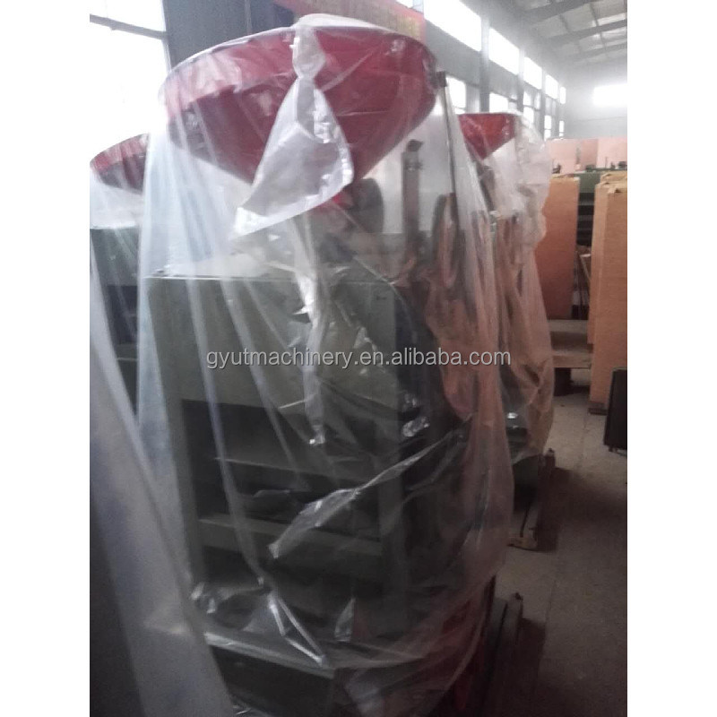 Συμπληκτικό λευκό ρύζι επεξεργασία ελαστικών κυλίνδρων ρύζι αλεύρι μηχανή με 220V / 380V τάση