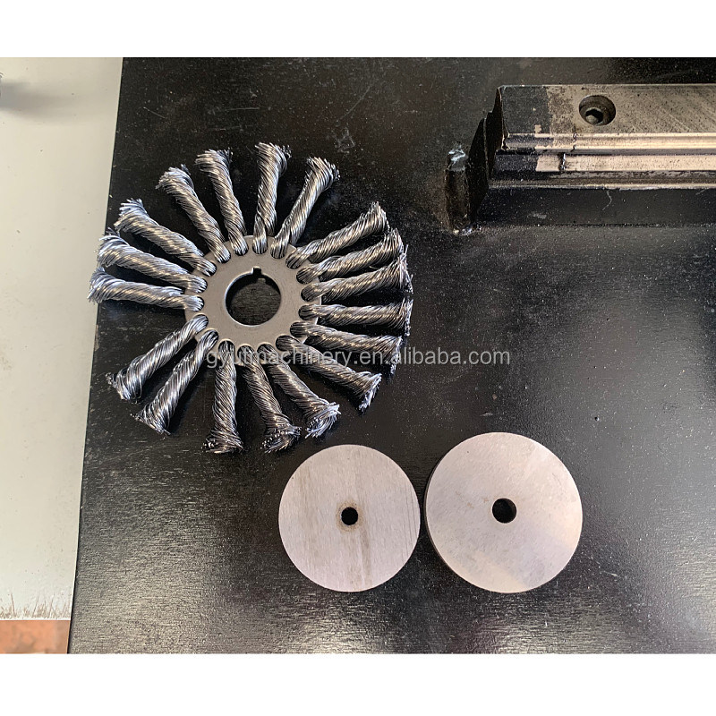 Υψηλή αντοχή 2.2kw Steel Wire Twisted Brush Making Machine Line για βούρτσες 450mm