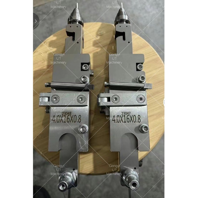 Μεγάλη παραγωγή 5 άξονες μηχανή κατασκευής βούρτσας για προσαρμοσμένο χόκεϊ τουαλέτα βούρτσας Tufting